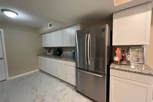 15138 Tresch Ln, Houston, TX 77598 - Photo 5