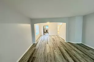 1910 Plum Falls Ln, Pearland, TX 77581 - Photo 5