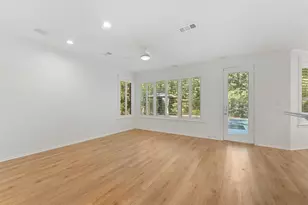 26 Lucky Leaf Ct, The Woodlands, TX 77381 - Photo 21