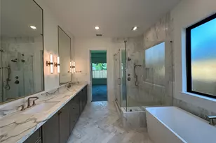 9710 Larston St, Houston, TX 77055 - Photo 11