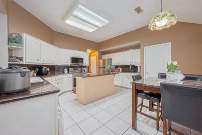 10323 Emerald Pine Drive, Houston, TX 77070 - Photo 7