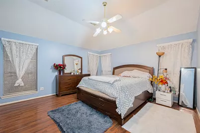 10323 Emerald Pine Drive, Houston, TX 77070 - Photo 15