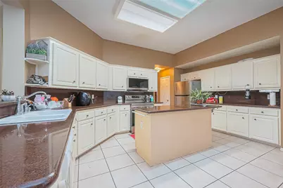 10323 Emerald Pine Drive, Houston, TX 77070 - Photo 11