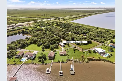 8805 Harbour Drive, Dickinson, TX 77539 - Photo 31