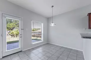 131 Sunset Falls Dr, La Marque, TX 77568 - Photo 13