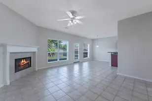 131 Sunset Falls Dr, La Marque, TX 77568 - Photo 9