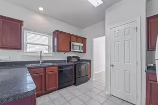 131 Sunset Falls Dr, La Marque, TX 77568 - Photo 15
