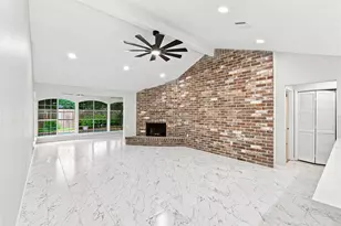 11123 Rippling Meadows Dr, Houston, TX 77064 - Photo 11