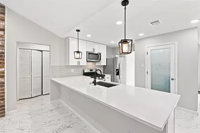 11123 Rippling Meadows Drive, Houston, TX 77064 - Photo 9