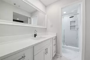 11123 Rippling Meadows Dr, Houston, TX 77064 - Photo 21