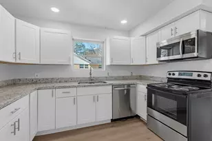 740 River Plantation Dr, Conroe, TX 77302 - Photo 9