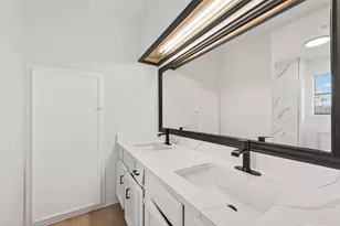 7939 Green Lawn Dr, Houston, TX 77088 - Photo 31