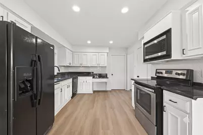 7939 Green Lawn Drive, Houston, TX 77088 - Photo 13