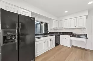 7939 Green Lawn Dr, Houston, TX 77088 - Photo 15