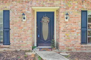 6611 Cypress Point Dr, Houston, TX 77069 - Photo 3