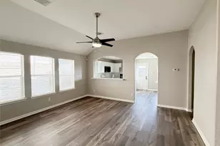 13210 Barton Meadow Ln, Rosharon, TX 77583 - Photo 3