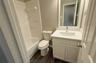 13210 Barton Meadow Ln, Rosharon, TX 77583 - Photo 15