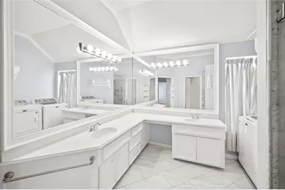 4431 Castle Court, Houston, TX 77006 - Photo 19
