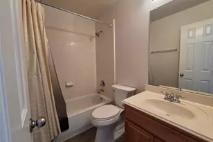 10903 Windfern Lakes St, Houston, TX 77064 - Photo 13