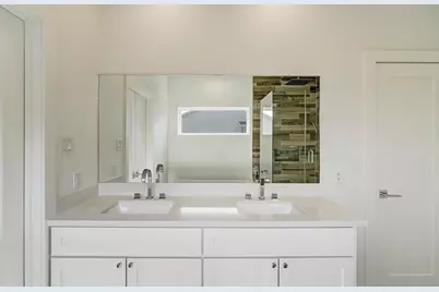 1906 Jack Oak Avenue, Houston, TX 77055 - Photo 17