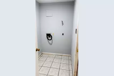 8343 Sterlingshire Street, Houston, TX 77078 - Photo 13