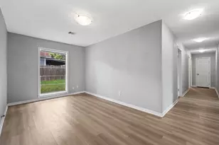 509 N Winfree St, Dayton, TX 77535 - Photo 11