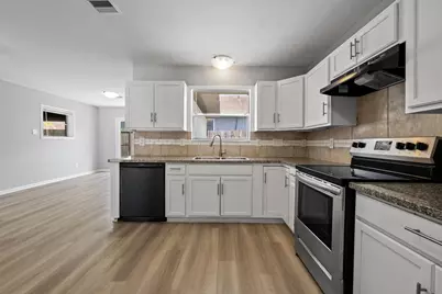 509 N Winfree Street, Dayton, TX 77535 - Photo 9