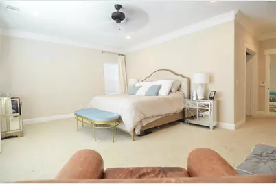 8610 Ashland Way, Houston, TX 77055 - Photo 17