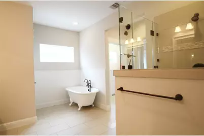 8610 Ashland Way, Houston, TX 77055 - Photo 21