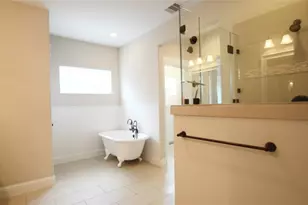 8610 Ashland Way, Houston, TX 77055 - Photo 21