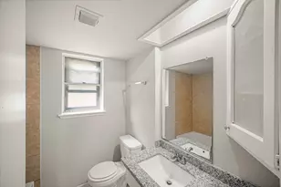 11017 Lera St, Houston, TX 77016 - Photo 9