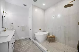 917 Moody St, Houston, TX 77009 - Photo 21