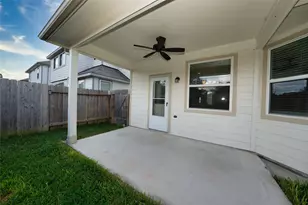 5138 Wolgan Lake Ct, Katy, TX 77449 - Photo 11