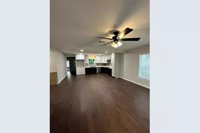 607 Fahrenthold Street, El Campo, TX 77437 - Photo 3