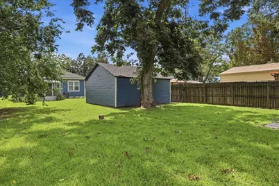 6657 Washington Street, Groves, TX 77619 - Photo 27