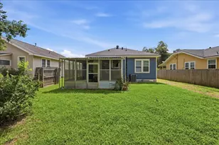 6657 Washington St, Groves, TX 77619 - Photo 25
