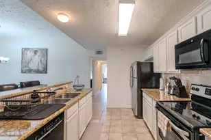 8051 Bay Branch Dr, The Woodlands, TX 77382 - Photo 37
