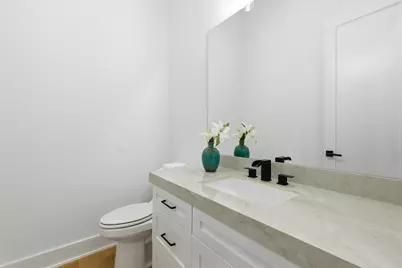 204 Milwaukee Street, Houston, TX 77009 - Photo 19