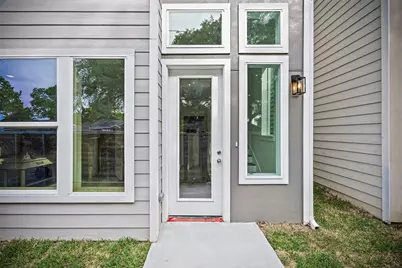 6721 Saint Augustine Street, Houston, TX 77021 - Photo 3