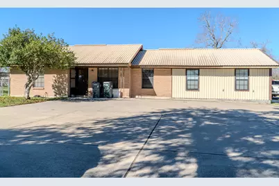 4959 Highway 90, Alleyton, TX 78935 - Photo 1