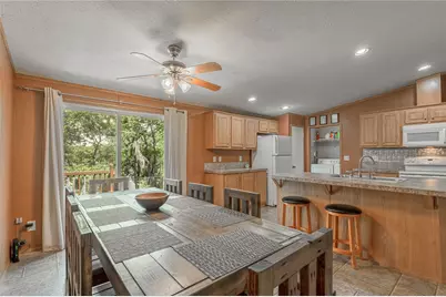 221 Chestnut Bend, Huntsville, TX 77320 - Photo 17