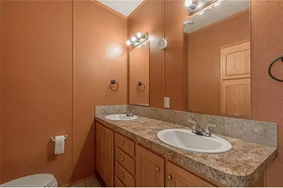 221 Chestnut Bend, Huntsville, TX 77320 - Photo 19