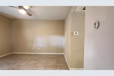 3224 Timmons Lane #129, Houston, TX 77027 - Photo 7