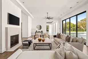 5517 Sturbridge Dr, Houston, TX 77056 - Photo 3