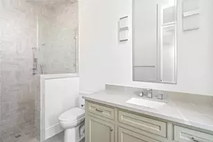 5517 Sturbridge Dr, Houston, TX 77056 - Photo 23