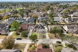 16611 Brenton Oaks Dr, Spring, TX 77379 - Photo 9