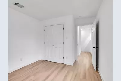 8629 Homewood Lane Unit A, Houston, TX 77028 - Photo 11