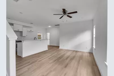 8629 Homewood Lane Unit A, Houston, TX 77028 - Photo 7