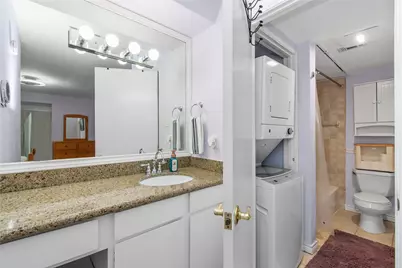 2100 Tanglewilde Street #205, Houston, TX 77063 - Photo 23