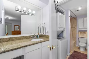 2100 Tanglewilde St, Houston, TX 77063 - Photo 23